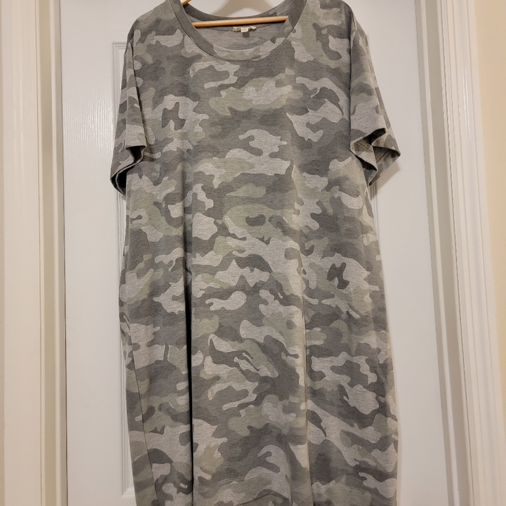 Jane & Delancey tshirt dress